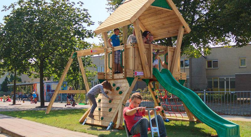 outdoor climbing frame for toddlers